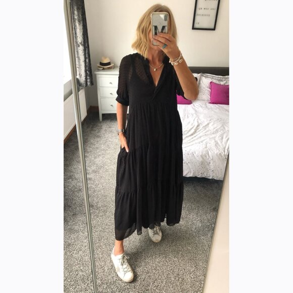 Zara Swiss Dot Tiered Dress in Black. Never Worn. Size Medium. - Picture 1 of 7